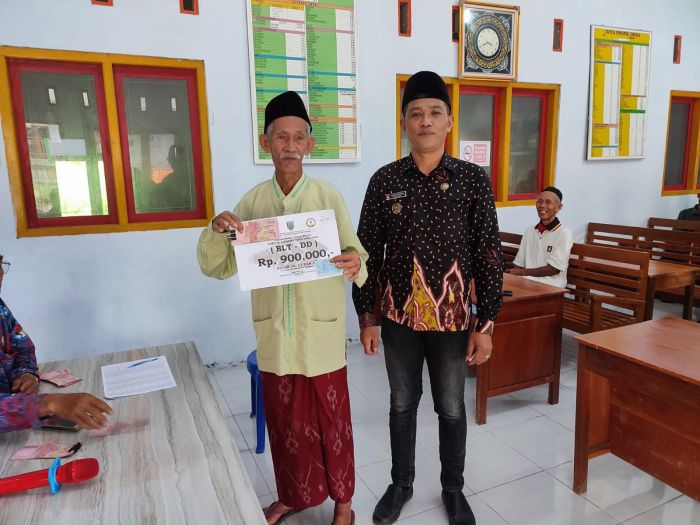 BLT DANA DESA TAHAP 5 TAHUN 2022 DISALURKAN 01