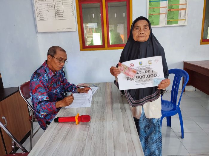 BLT DANA DESA TAHAP 5 TAHUN 2022 DISALURKAN 02
