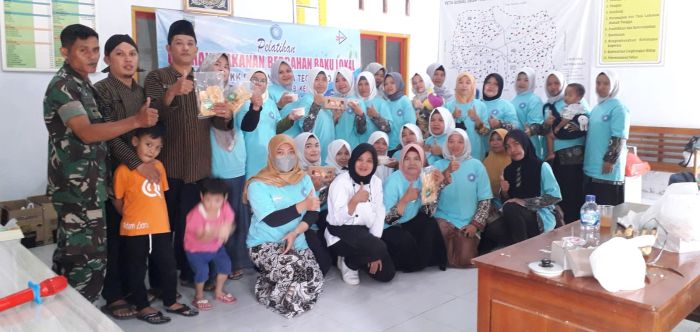 PELATIHAN OLAHAN MAKANAN BERBAHAN BAKU LOKAL 02