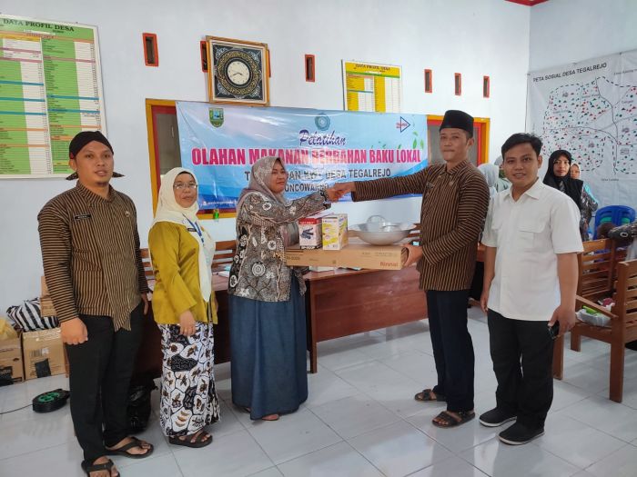 PELATIHAN OLAHAN MAKANAN BERBAHAN BAKU LOKAL